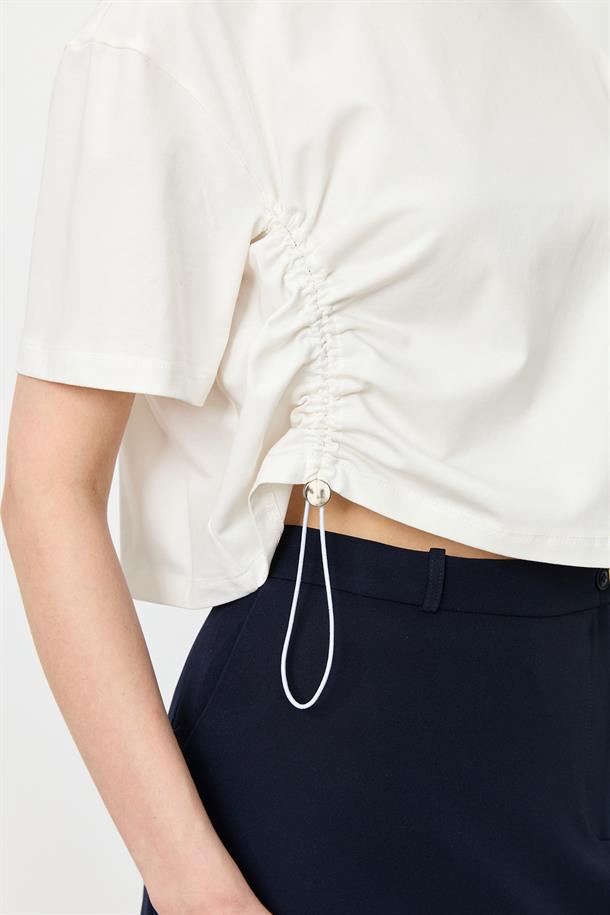 Büzgü Detay Cepli Bluz-KEMIK