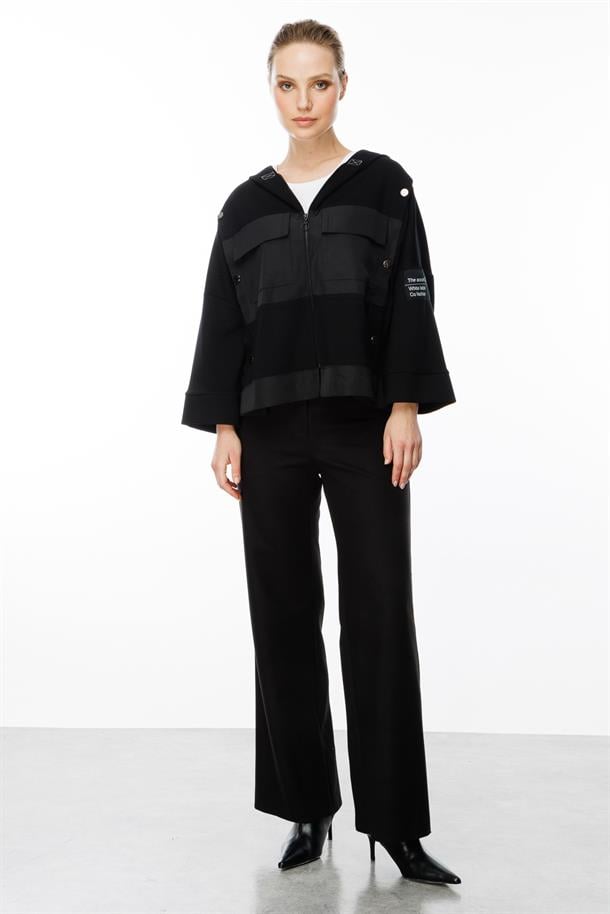 Cep Detaylı Kapüşonlu Crop Sweatshirt-SİYAH