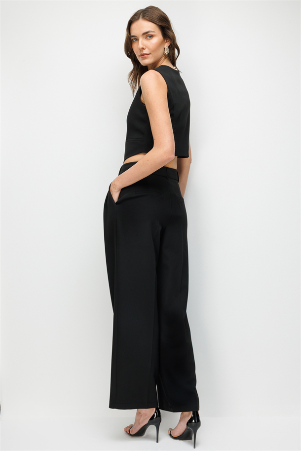 Cep Detaylı Krep Pantolon-SİYAH