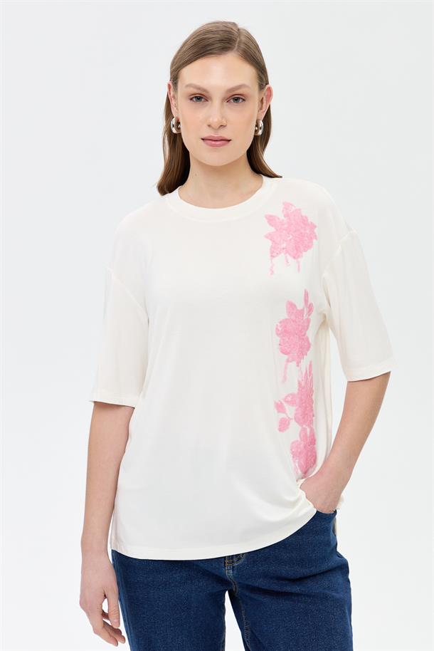 Çiçek İşlemeli Kısa Kollu Tişört-PEMBE