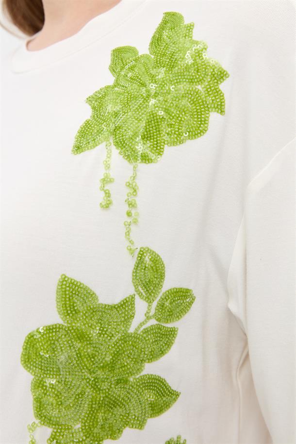 Çiçek İşlemeli Kısa Kollu Tişört-Y.YEŞİLİ