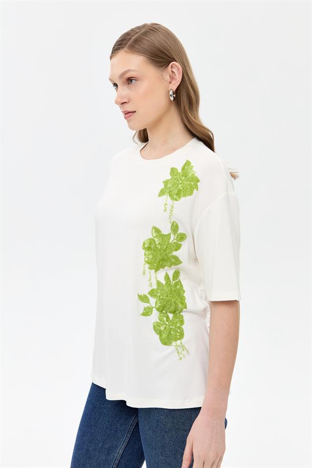 Çiçek İşlemeli Kısa Kollu Tişört-Y.YEŞİLİ