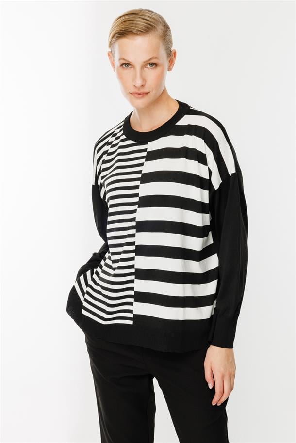 Çizgi Desenli Kazak-SİYAH