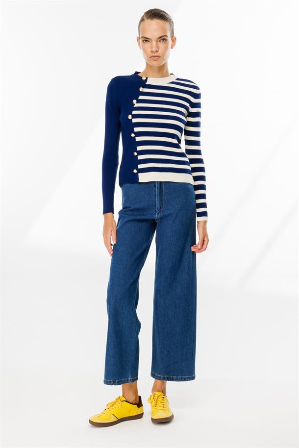 Çizgili Düğme Detaylı Triko Kazak-LACI