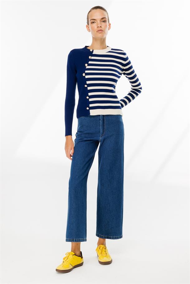 Çizgili Düğme Detaylı Triko Kazak-LACI