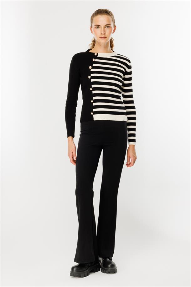 Çizgili Düğme Detaylı Triko Kazak-SİYAH