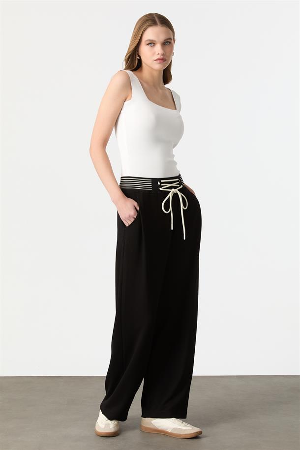 Çizgili Lastik Detaylı Modal Pantolon-SİYAH