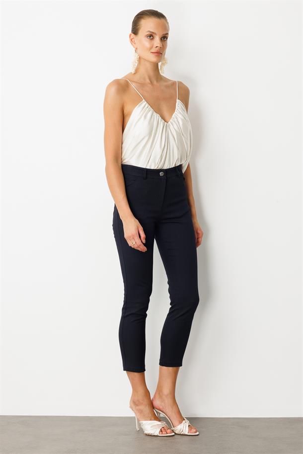 Dar Paça Pamuk Pantolon-LACI