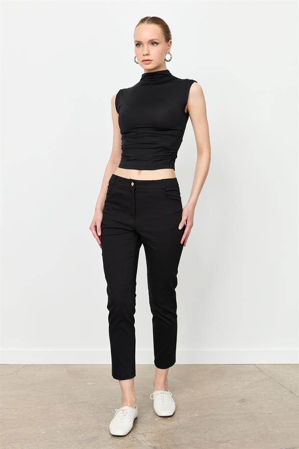 Dar Paça Pamuk Pantolon-SİYAH