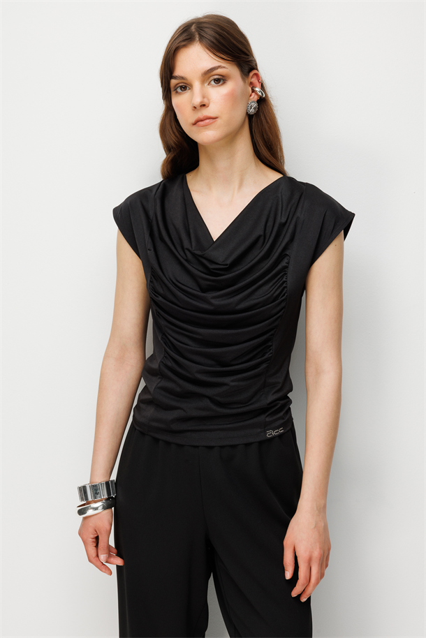 Degaje Yaka Drapeli Bluz-SİYAH