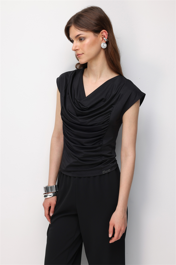 Degaje Yaka Drapeli Bluz-SİYAH