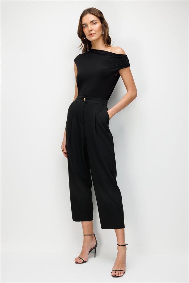 Degaje Yaka Kolsuz Bluz-SİYAH