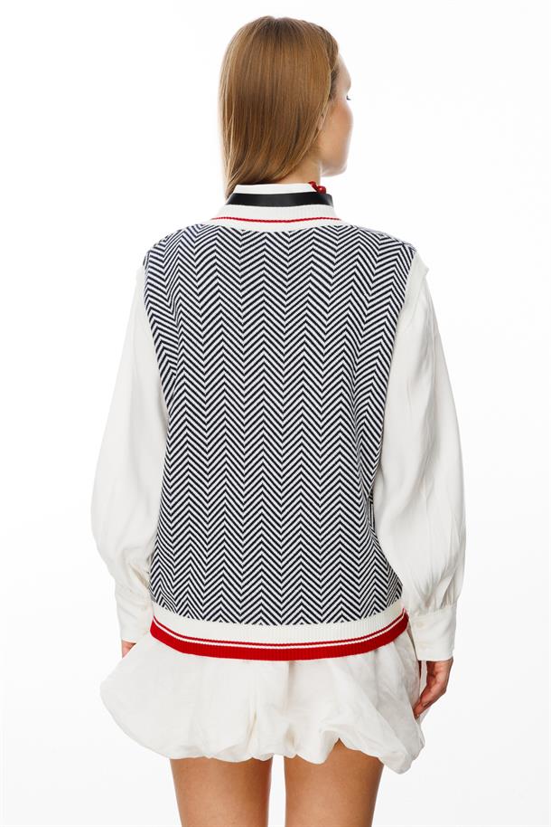 Desenli V Yaka Triko Süveter-LACI