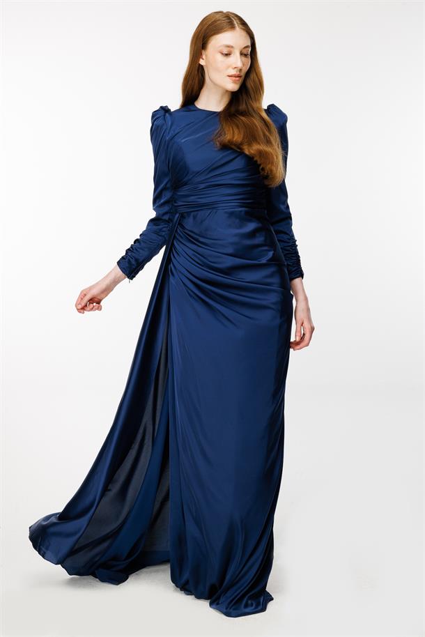 Drape Detaylı Kuyruklu Uzun Saten Abiye-LACI