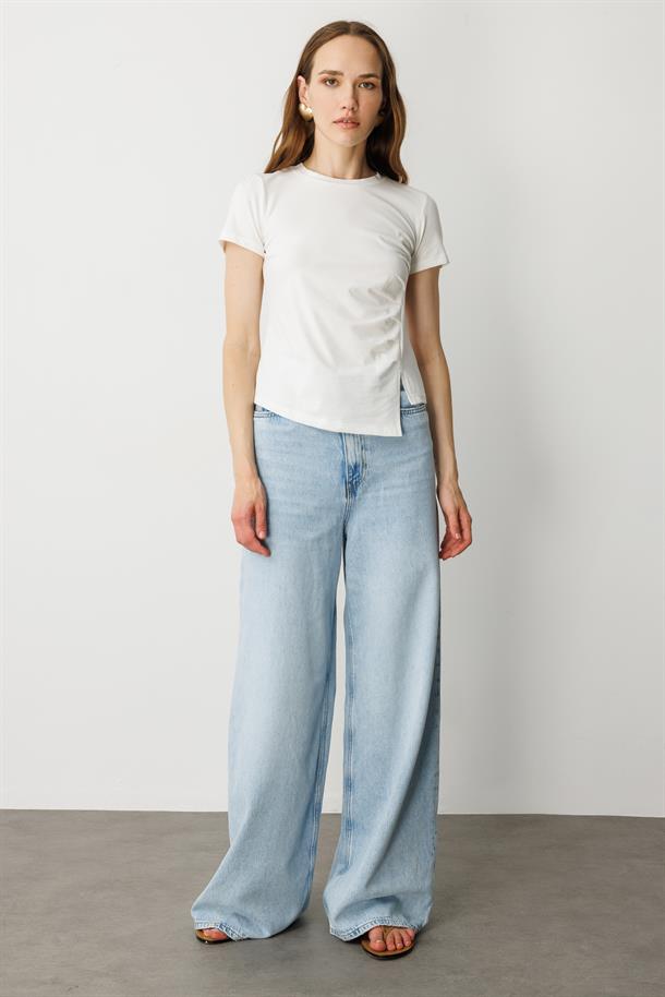 Drape Detaylı Taşlı Tişört-KEMIK