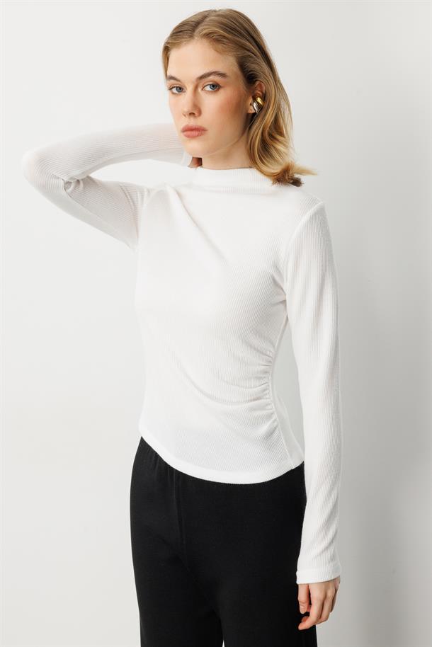 Drape Detaylı Yuvarlak Yaka Bluz-KEMIK