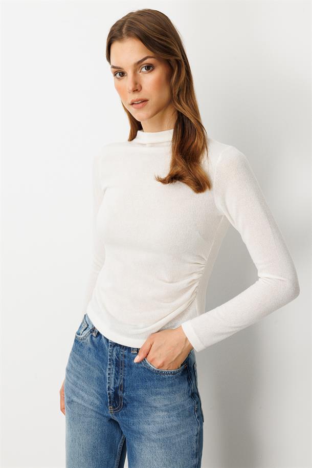 Drape Detaylı Yuvarlak Yaka Bluz-KEMIK