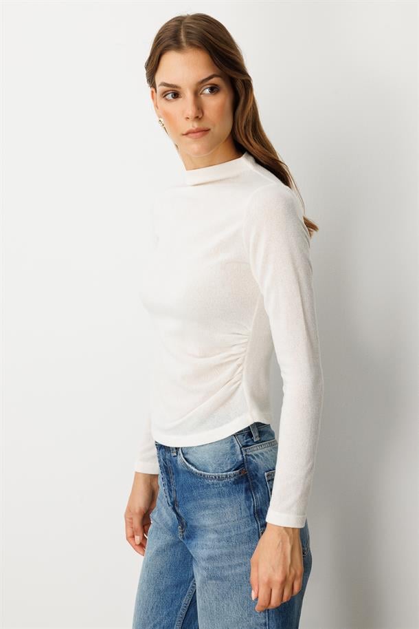 Drape Detaylı Yuvarlak Yaka Bluz-KEMIK