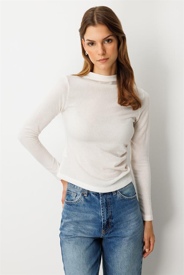 Drape Detaylı Yuvarlak Yaka Bluz-KEMIK