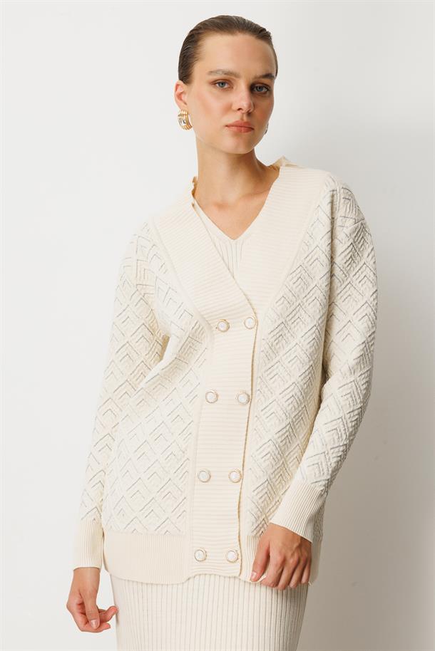 Düğme Detaylı Desenli Triko Hırka-EKRU