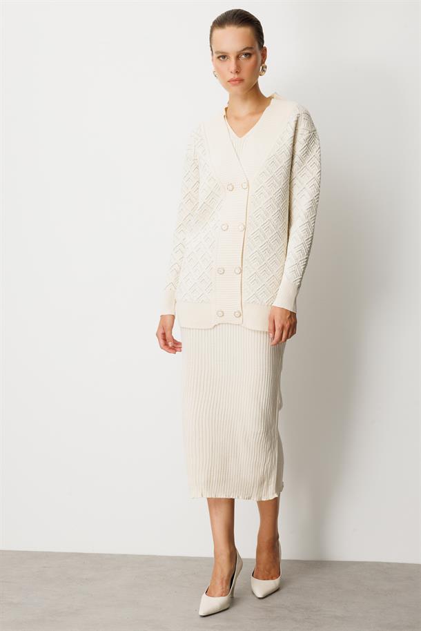 Düğme Detaylı Desenli Triko Hırka-EKRU