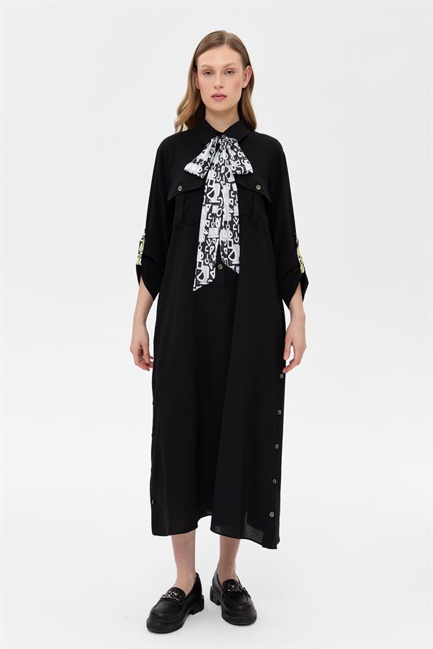 Düğme ve Cep Detaylı Rahat Kesim Elbise-SİYAH