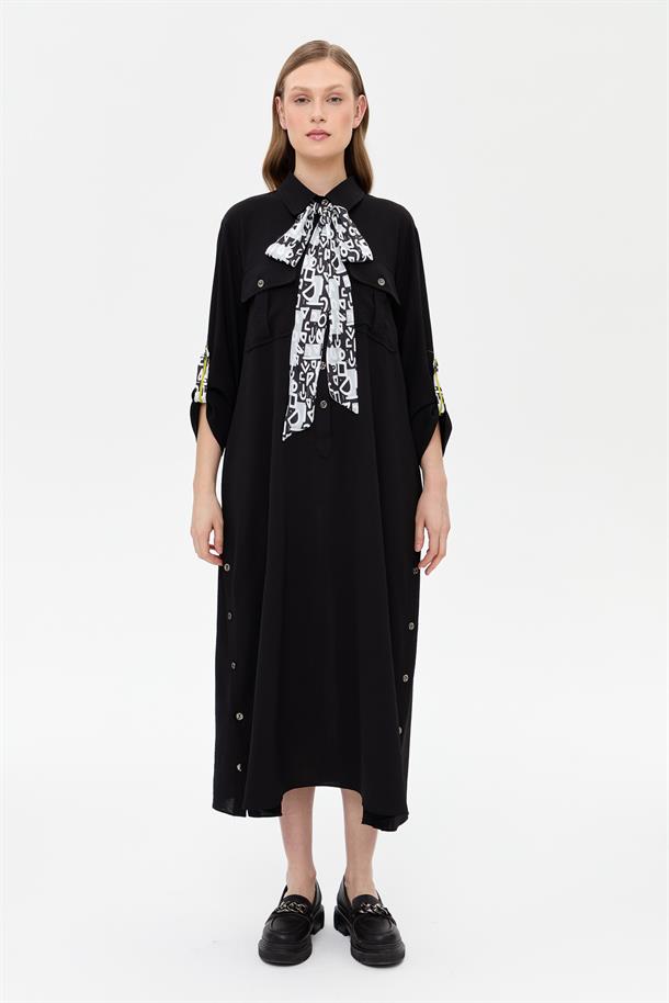 Düğme ve Cep Detaylı Rahat Kesim Elbise-SİYAH