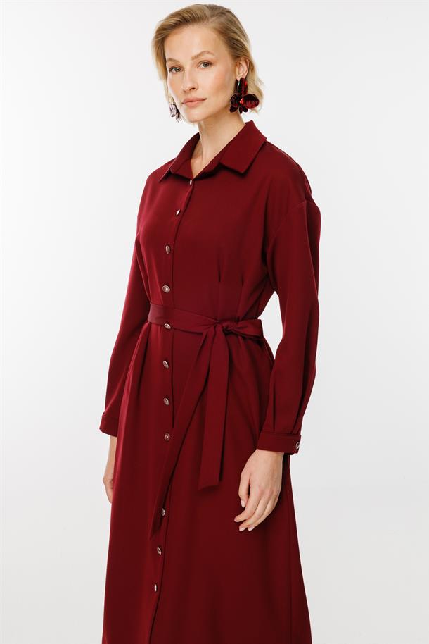 Düğmeli ve Beli Kuşaklı Elbise-BORDO
