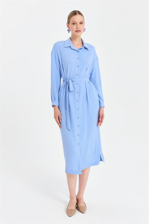 Düğmeli ve Beli Kuşaklı Elbise-MAVİ
