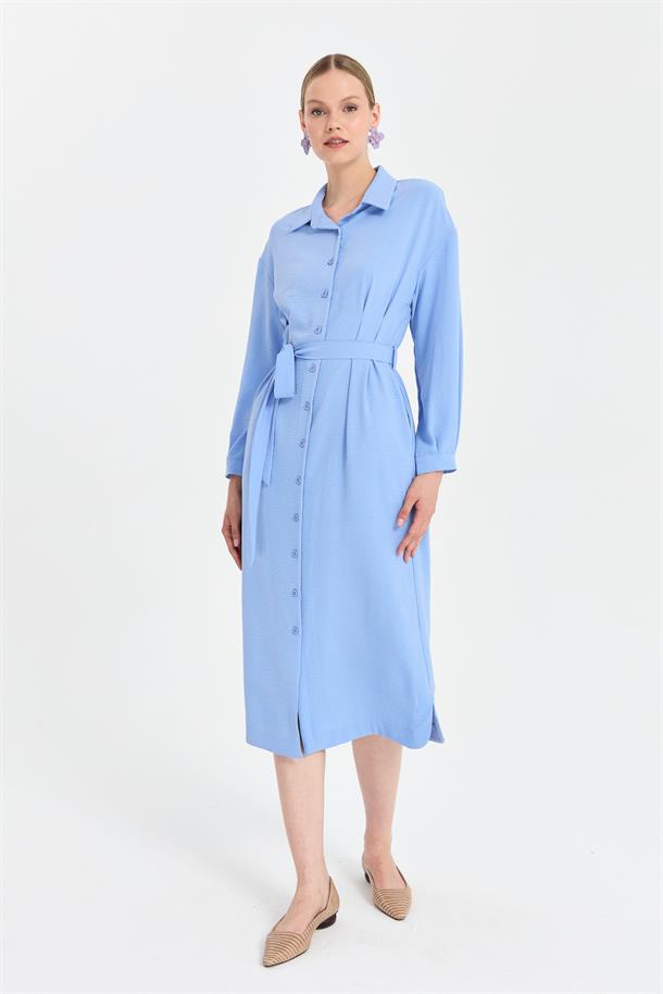 Düğmeli ve Beli Kuşaklı Elbise-MAVİ