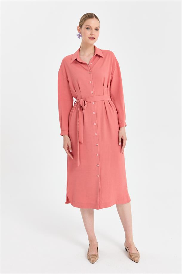 Düğmeli ve Beli Kuşaklı Elbise-ŞEFTALİ