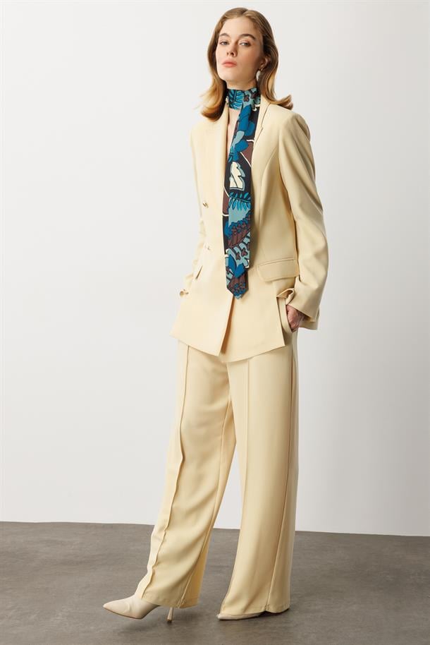 Fular Detaylı Kruvaze Ceket-SARI