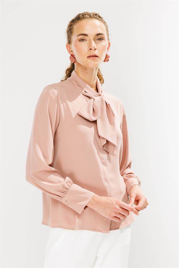 Fular Yaka Gömlek-PUDRA