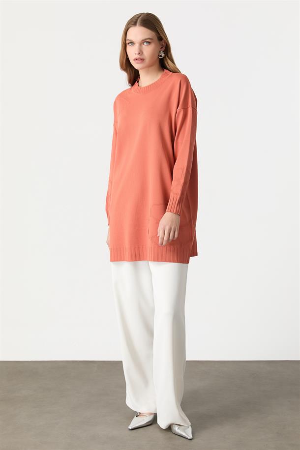 Kabartma Çiçek Desenli Triko Tunik-ŞEFTALİ