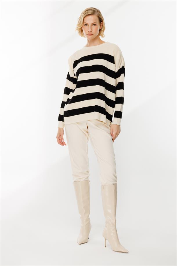 Kalın Çizgili Örgü Kazak-KREM