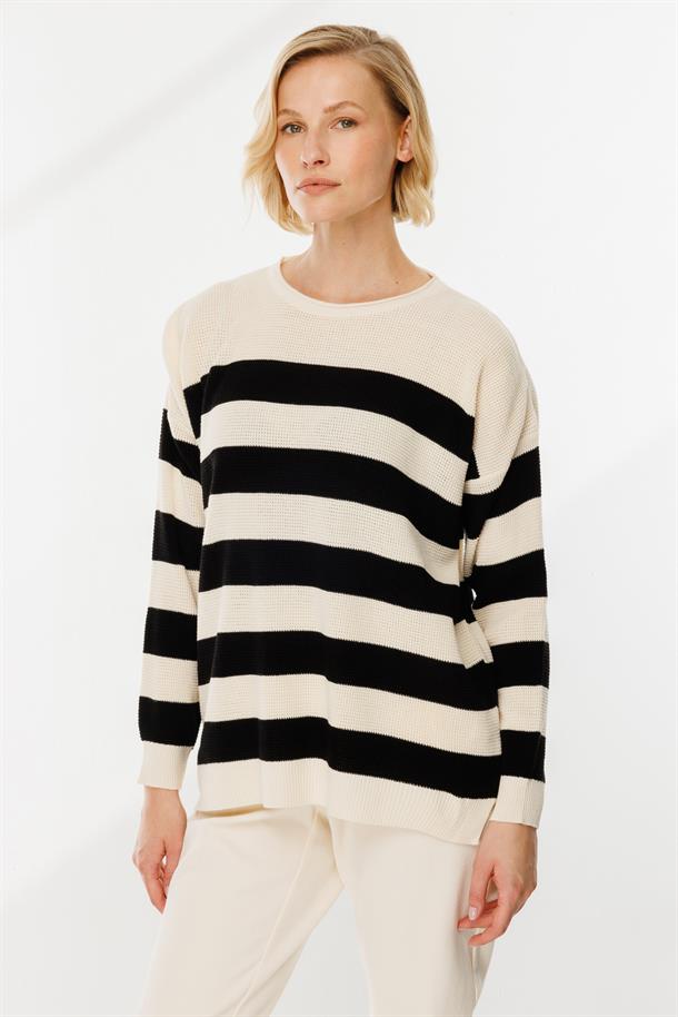 Kalın Çizgili Örgü Kazak-KREM