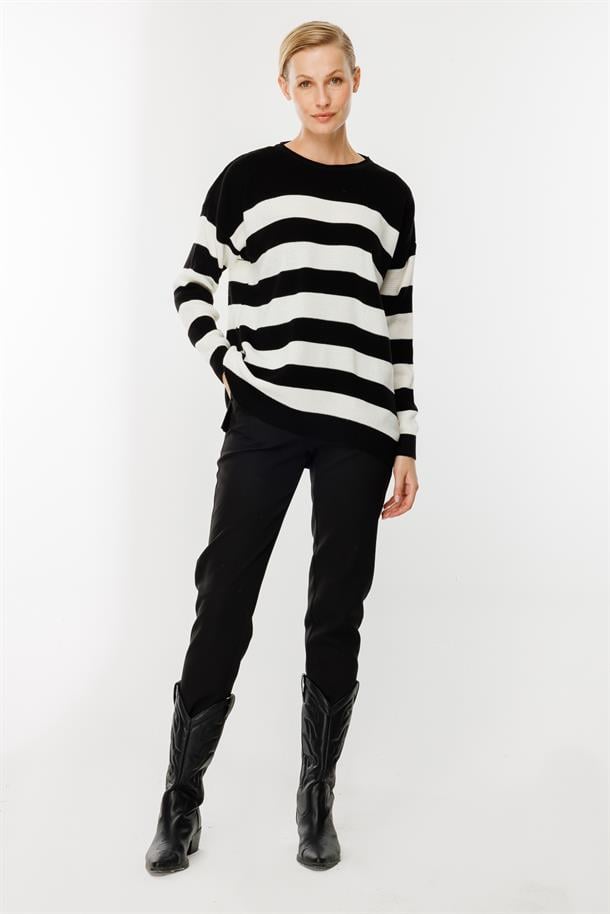 Kalın Çizgili Örgü Kazak-SİYAH