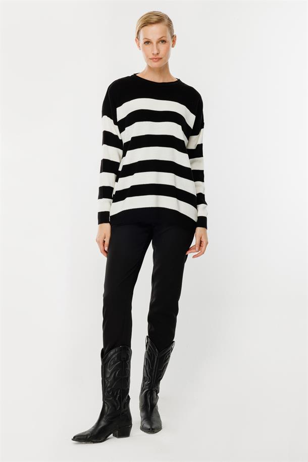 Kalın Çizgili Örgü Kazak-SİYAH