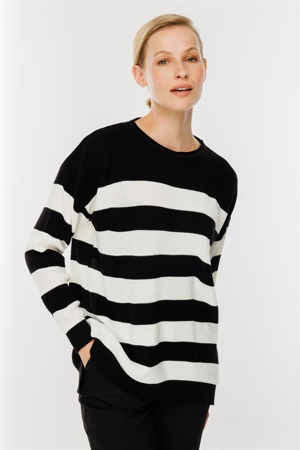 Kalın Çizgili Örgü Kazak-SİYAH