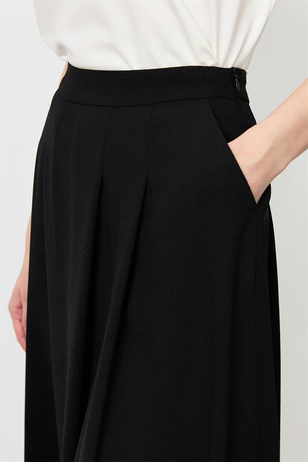 Kalın Pileli Uzun Etek-SİYAH