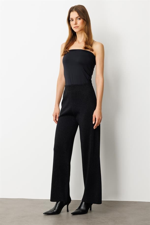 Kapüşon Detay Simli Triko Takım-SİYAH