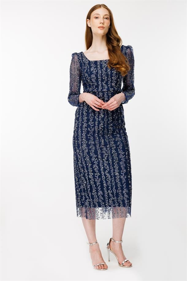 Kare Yaka İşlemeli Kalem Abiye-LACI