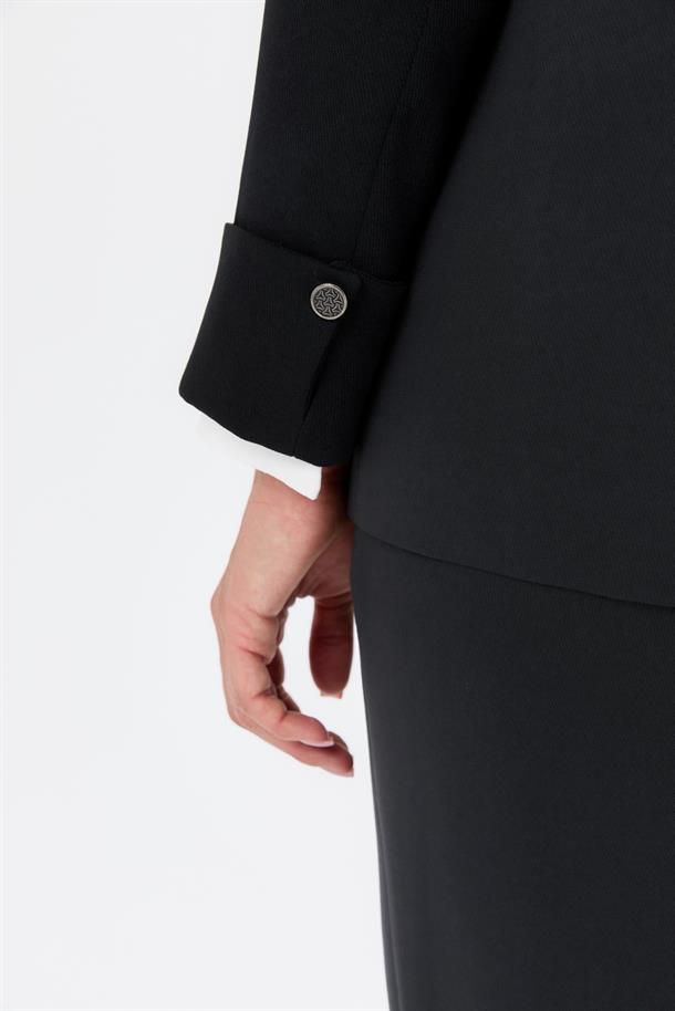 Katlama Kol Detay Büyük Beden Ceket-SİYAH