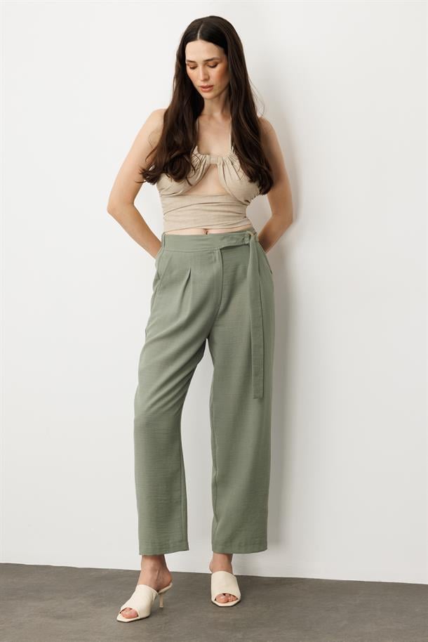 Keten Görünümlü Pileli Pantolon-ÇAĞLA