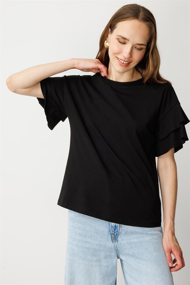 Kolları Volanlı Tişört-SİYAH
