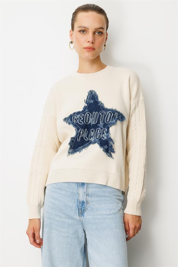 Kot Yıldız Detaylı Triko Kazak-KREM