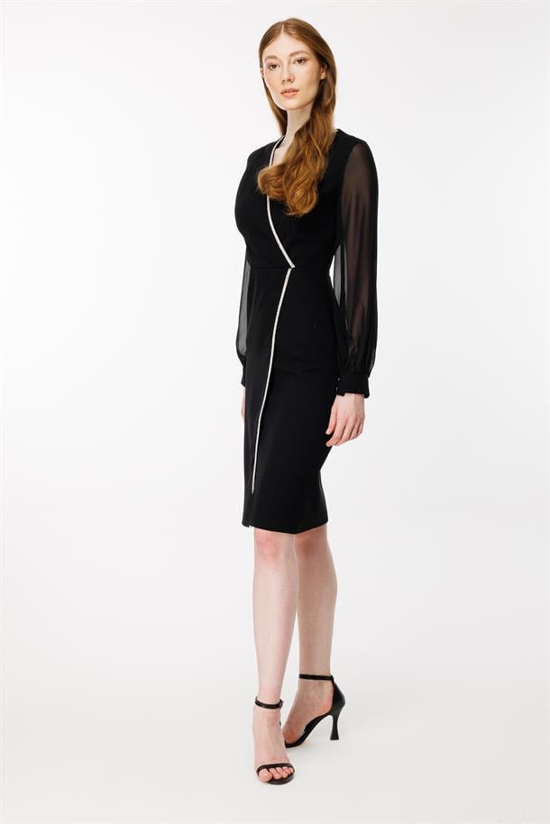 Kruvaze Yaka Kolları Şifon Önü Parlak Taş Detaylı Abiye-SİYAH