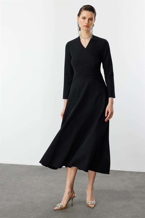 Kruvaze Yaka Uzun Hürrem Elbise-SİYAH