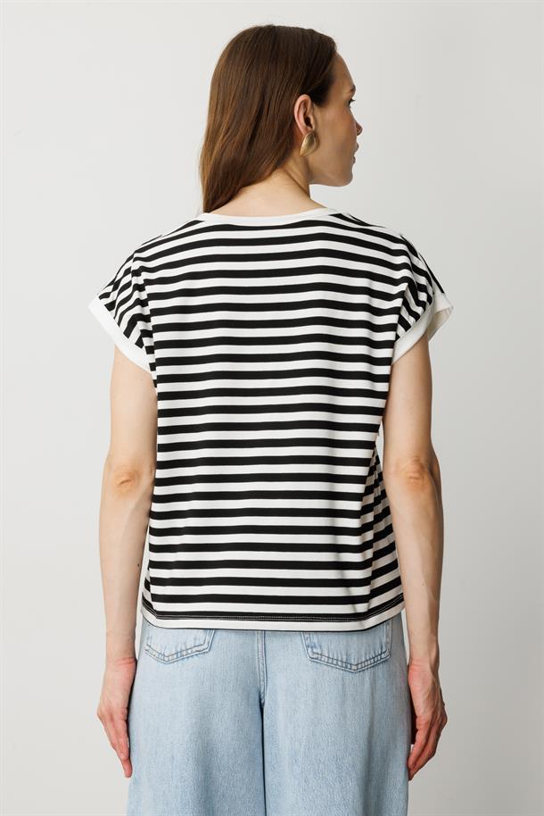 Kurdela Detay Çizgili Tişört-SİYAH/BEYAZ