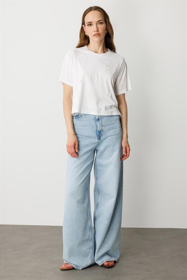 Kurdela Detaylı Penye Tişört-KEMIK